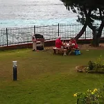 Club Marine face à la mer